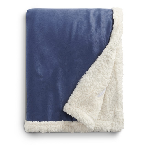 Front and Blank view of the Field & Co. ® Sherpa Blanket