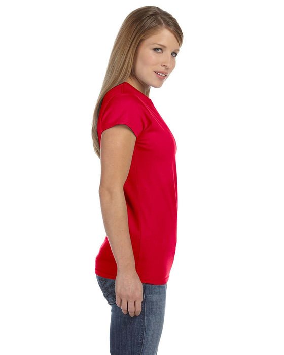 Right view of the Gildan Ladies' Softstyle® Fitted T-Shirt