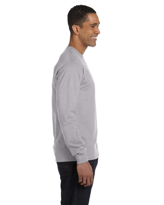 Right view of the Gildan Adult 50/50 Long-Sleeve T-Shirt